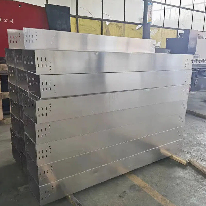 Vida Kurulumu Sıcak Daldırma Galvanizli Delikli Kablo Kanalı 1.5-2.5mm Kalınlık