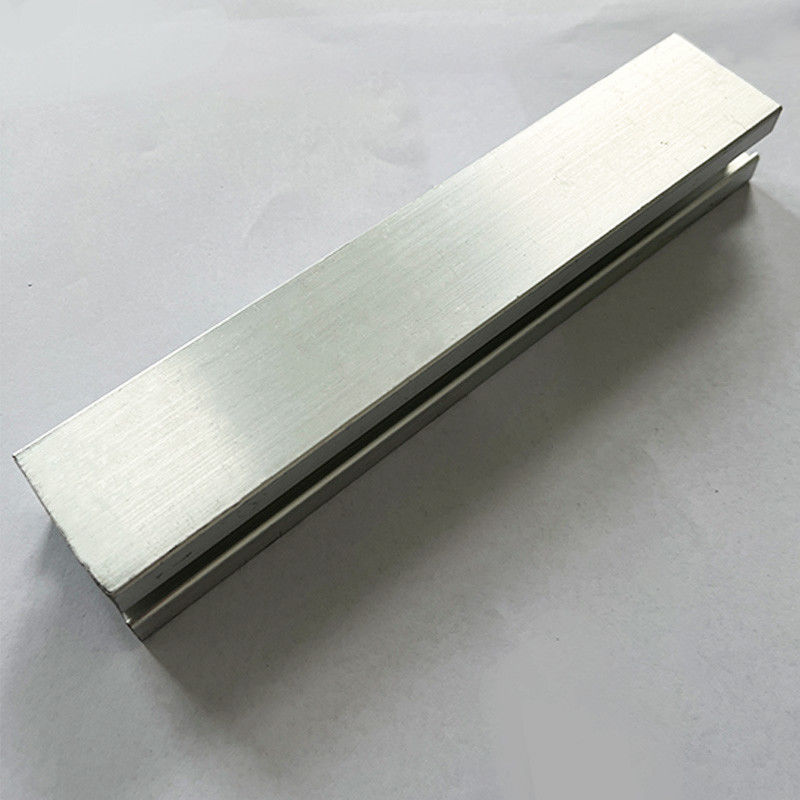 Metal Çatıda Alüminyum Alaşımlı 1.2mm Güneş Paneli Montaj Rayları 1.4kn / M2