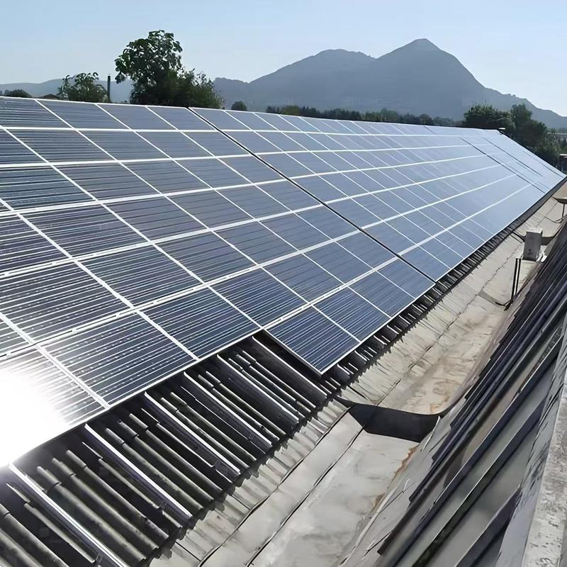 Klipsli Montaj, Delme Yok ve Drenaj Dostu Güneş Paneli Çatı Montaj Braketleri