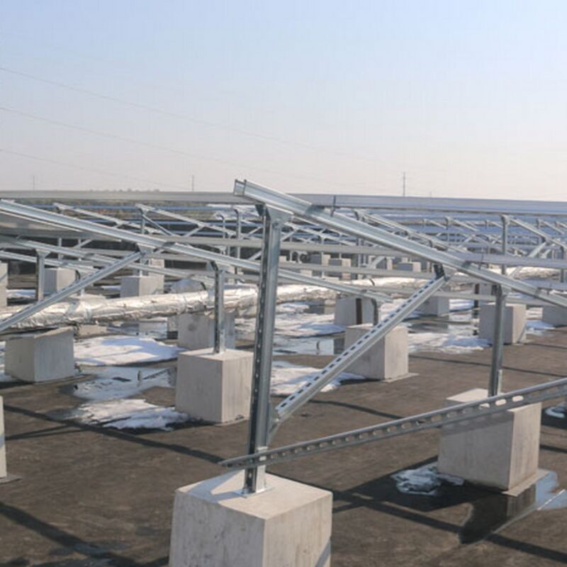 Güneş Paneli Montaj Braketleri, destek için önceden monte edilmiş raflar ve yüksek mukavemetli çelik kirişlerle tasarlanmıştır ve kolay kurulum sağlar.